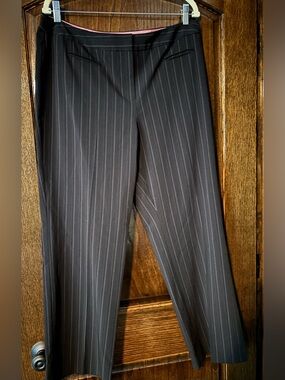 Style & Co Black & Pink Pinstripe Wide Leg 16P Pants 28” inseam Classic Office